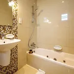 Villa Zest *